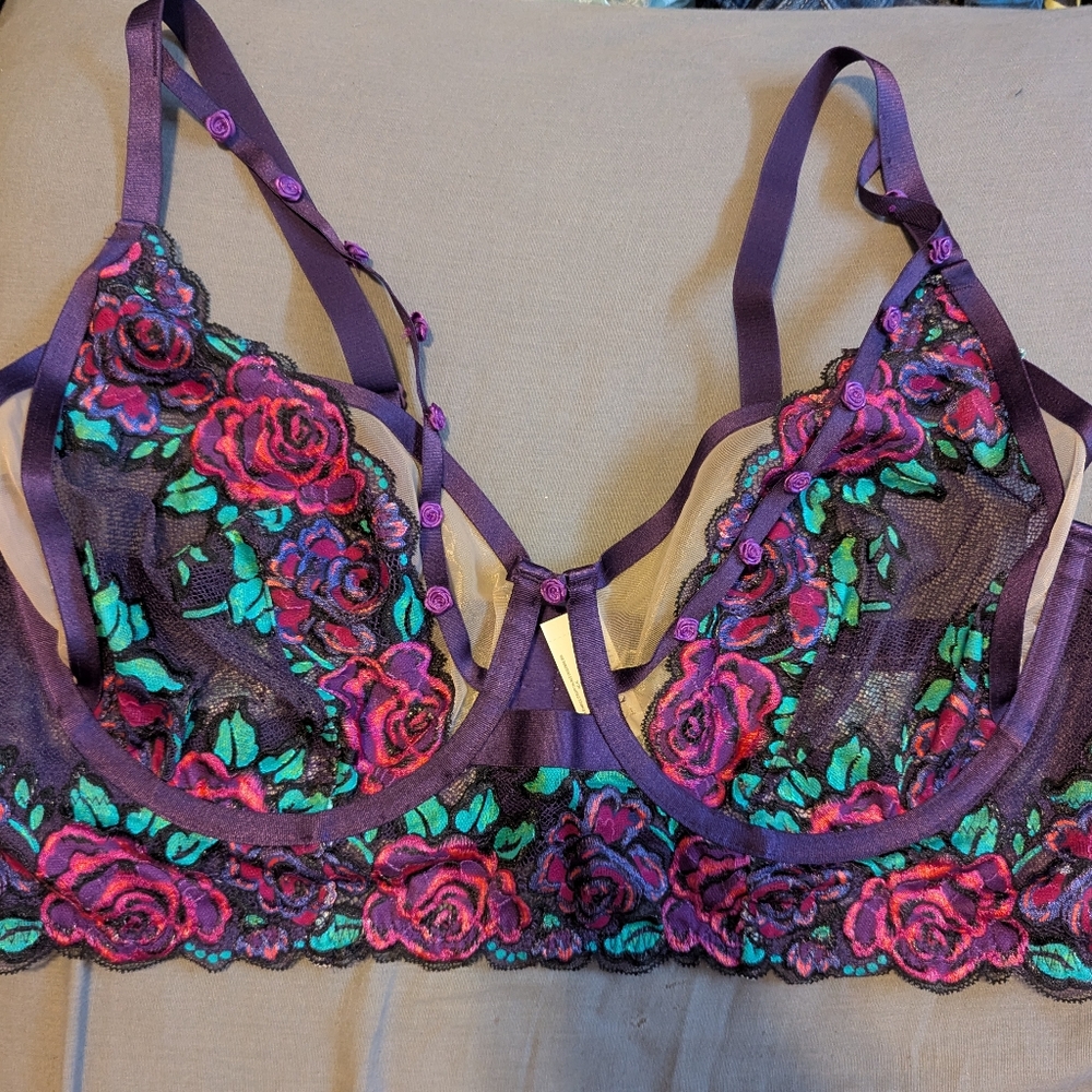 Torrid Vibrant Floral Lace Bra - Picture 2 of 5